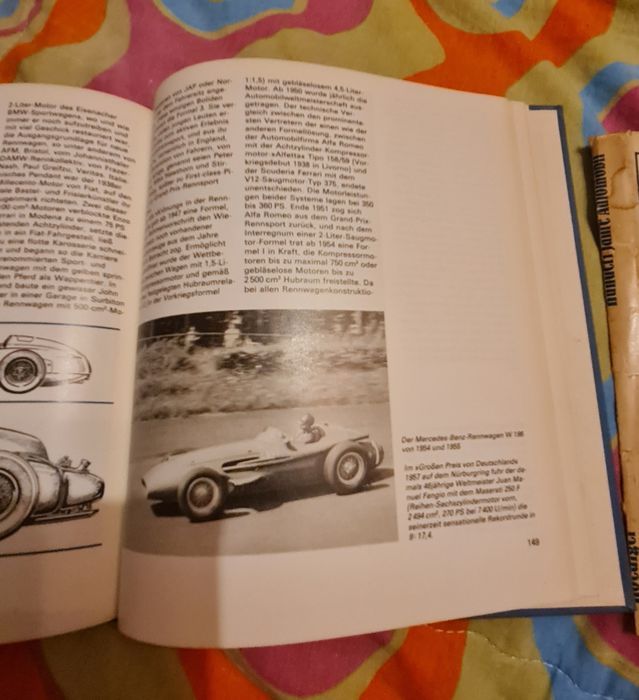 книга 100 години автомобили на немски език