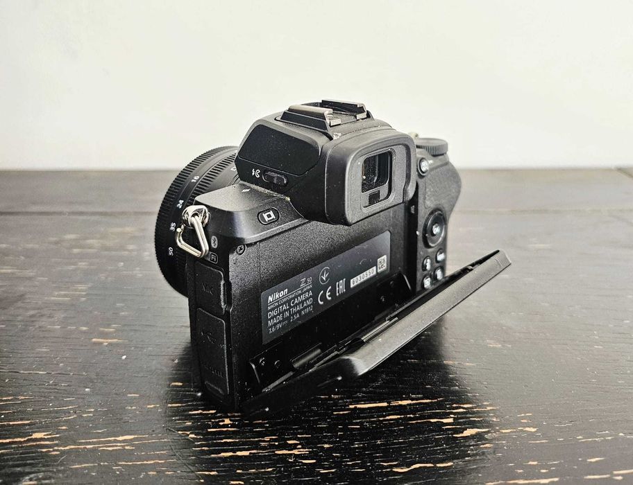 Kit Aparat Foto Nikon DX 16-50 Zeus Amanet 69829