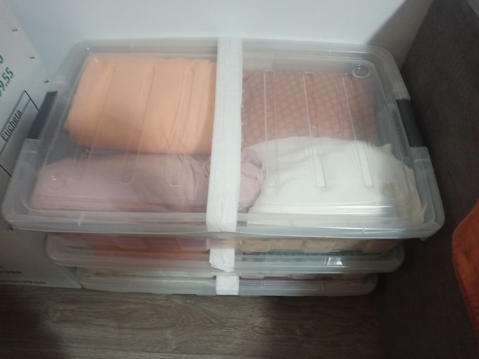 Cutie ladă plastic de depozitare pe roți