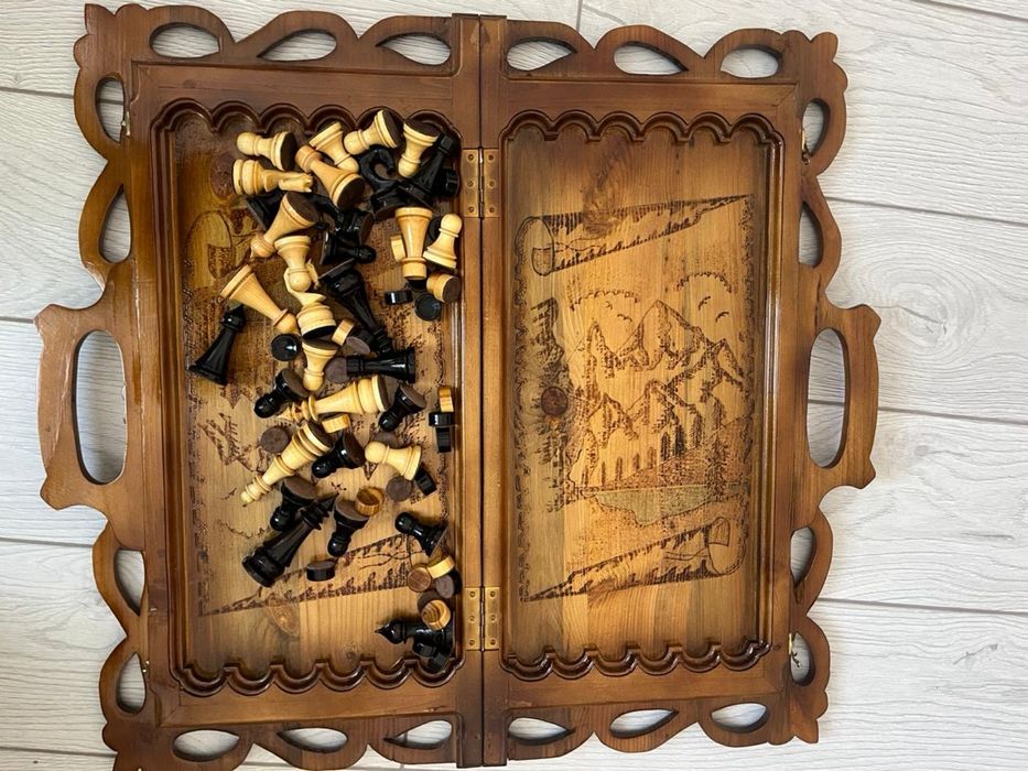 Шахматы из натурального дерева