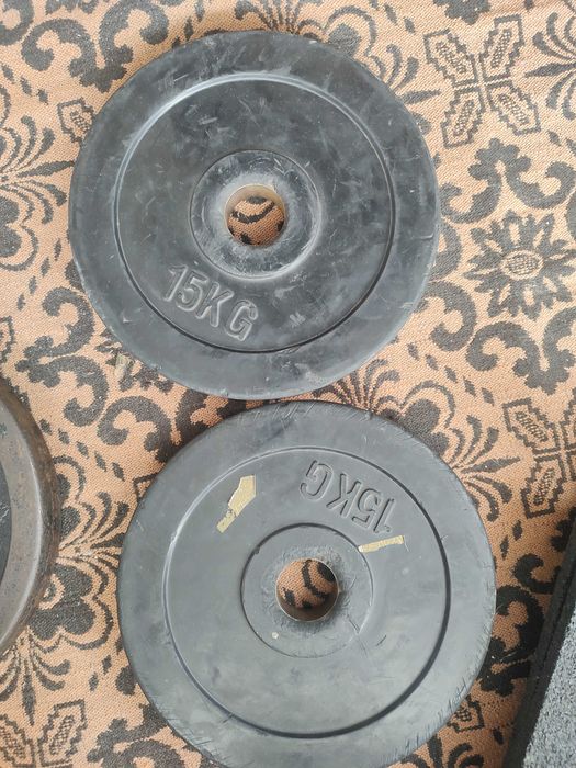 Дискове и гумени настилка за фитнес