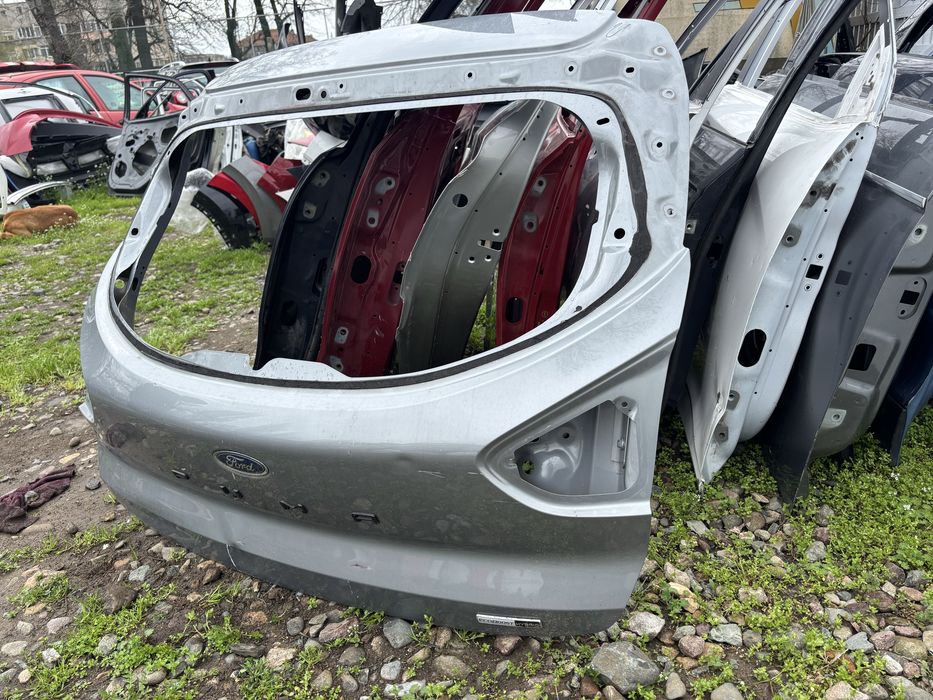Капак/Багажник/Задна врата Ford Puma