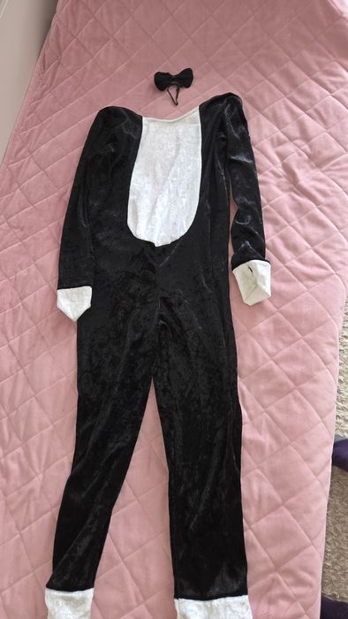 Продам разные  костюмы.