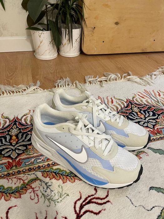 Продам кроссовки оригинал Nike