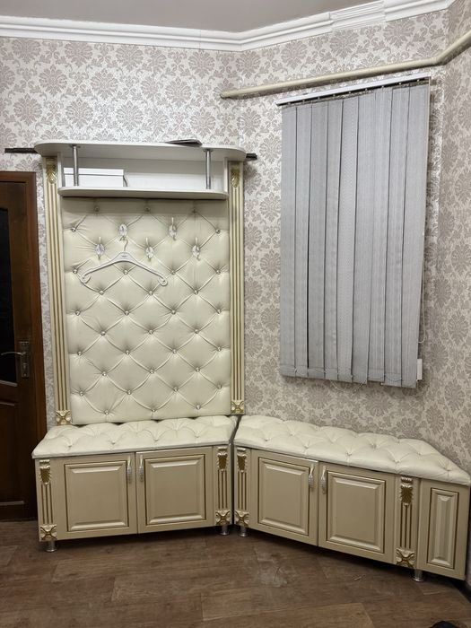 Продам прихожую мебель