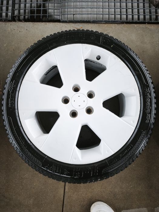 Гуми с джанти 17ки