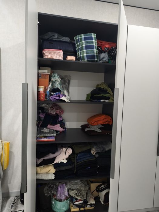 Продам шкаф платяной