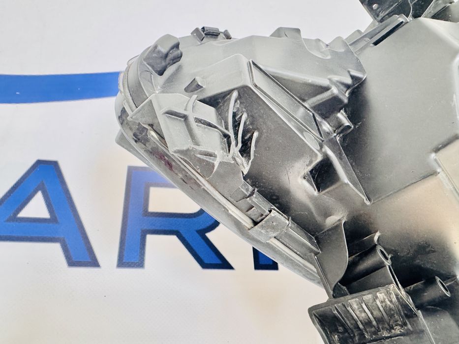 Far dreapta led Renault CLIO V model dupa 2019 cod 260100902R