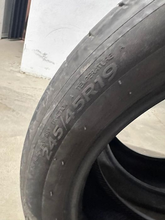 Hankook ventus s1 evo3 245/45/19 dot 4/3/2023