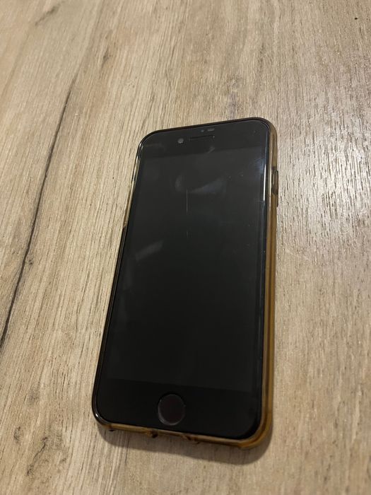 iPhone SE 2020 в добро състояние