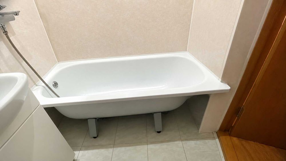 Продам ванну Б/У