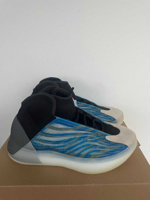 Sneakers Adidas Yeezy QNTM