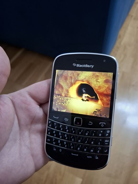 BlackBerry 9900 Bold