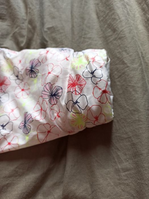 Продам комбенизон весенний.