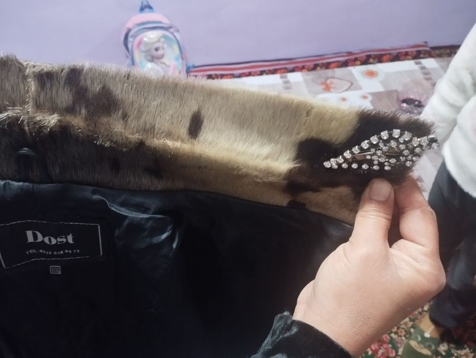 Кожаный плащ женский. чистый кожа размер 52.54оладиган телефон килинг.