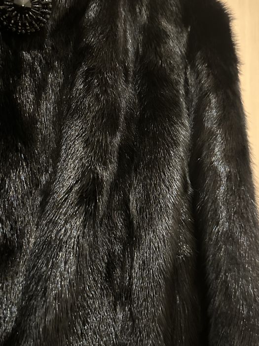 Продам норковую шубку