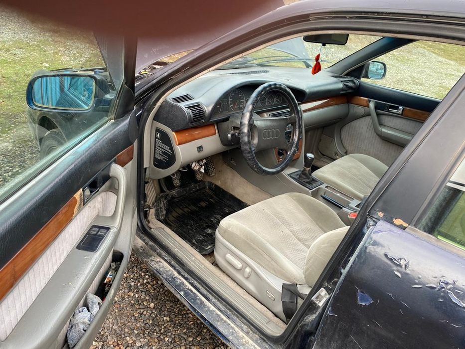 Продам машину торг уместен