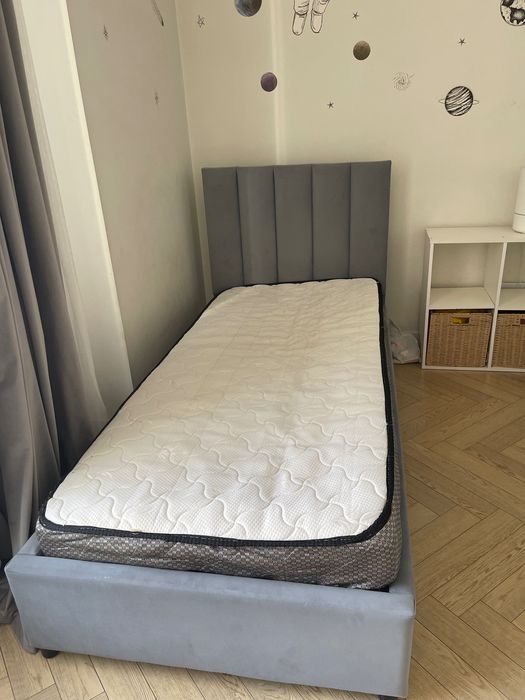 2 кровати с матрасом
