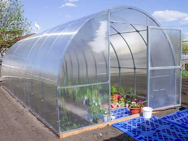 Теплица из поликарбоната