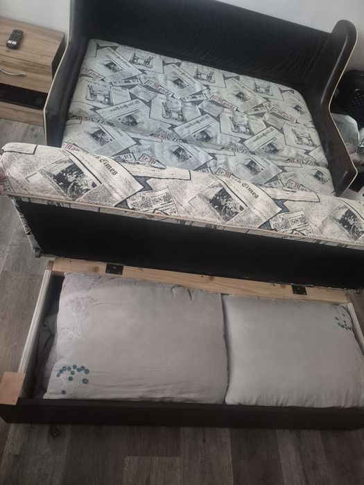 Vand canapea extensibila