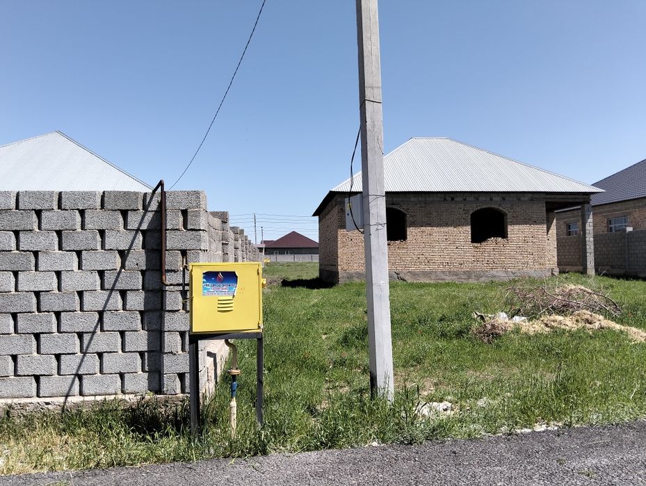 Продается не достроенный дом