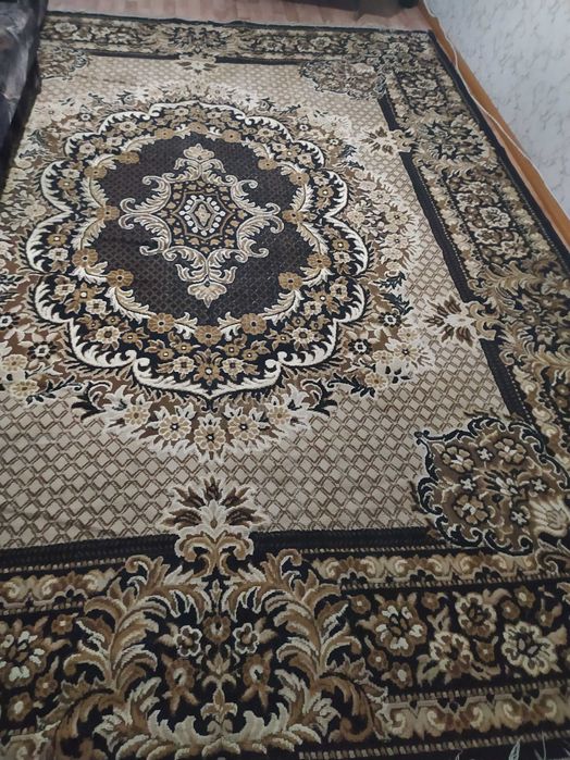 Продам ковер 3*4 б/у.