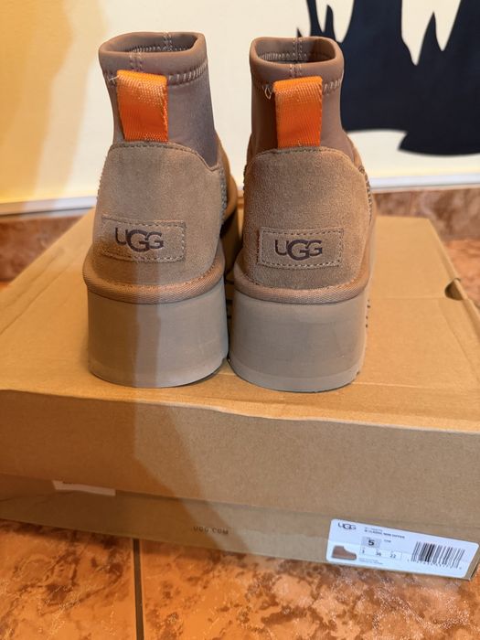 Ugg mini dipper