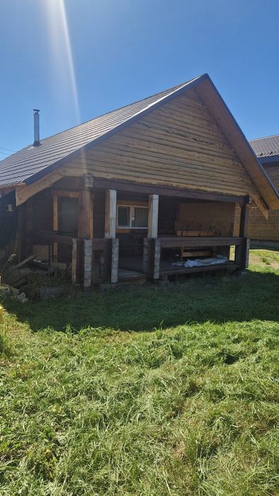 Продам дом 8х8 в черновой отделке.