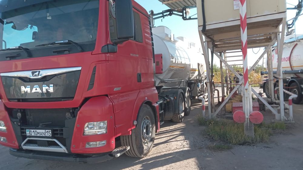 Бензовоз!!!СЕМЕЧКОВОЗ! Площадка! Щеповоз