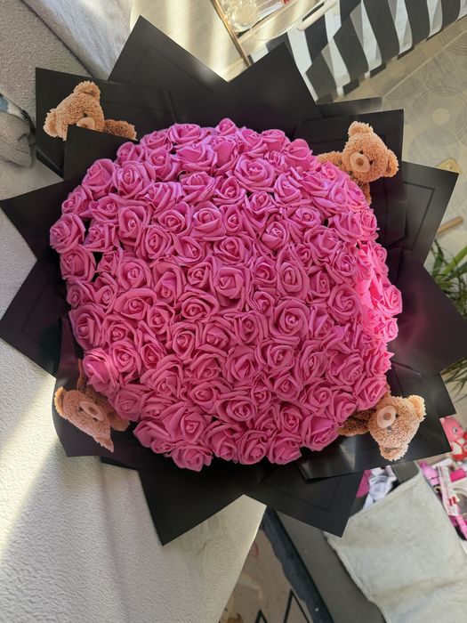 Букет 99 рози различни цветове