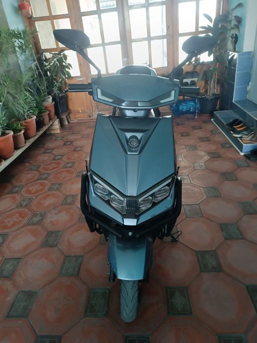 Электроскутер 72в 32а состояние хороший