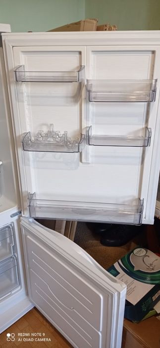 Продам холодильник