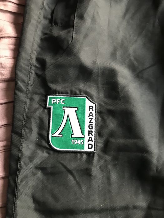 Оригинално долнище на Makron