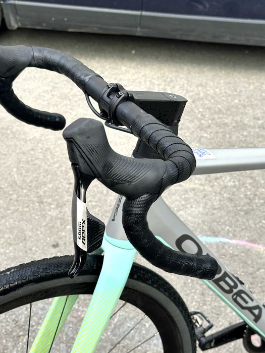 Gravel колело Orbea TERRA M30 Team APEX Groupset