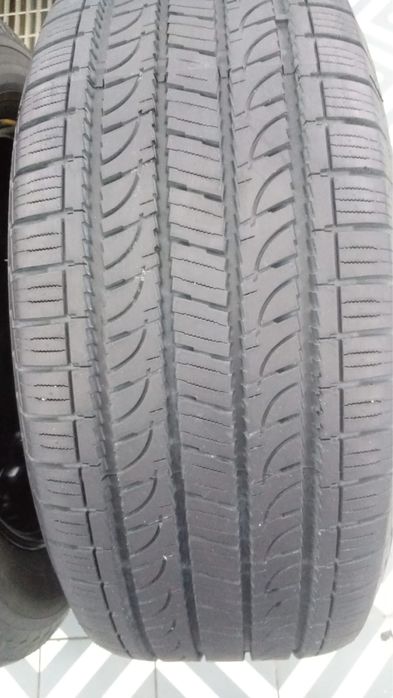 Продоется шина с дисками R-20.