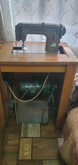 Швейная машина и оверлок