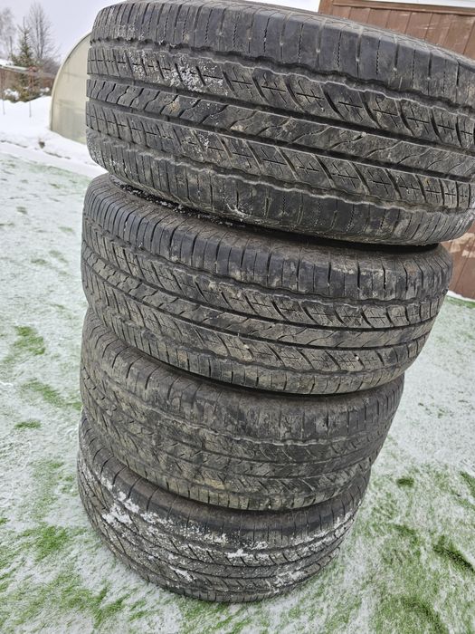 Продам комплект шин с дисками
