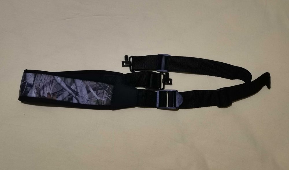 Камуфлажен ремък с антабки