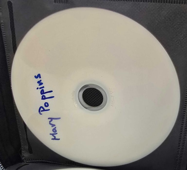 6 DVD-uri cu filme de colectie