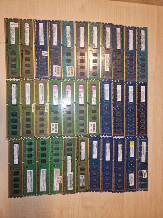 Memorii DDR2 sau DDR3 Ostratu • OLX.ro