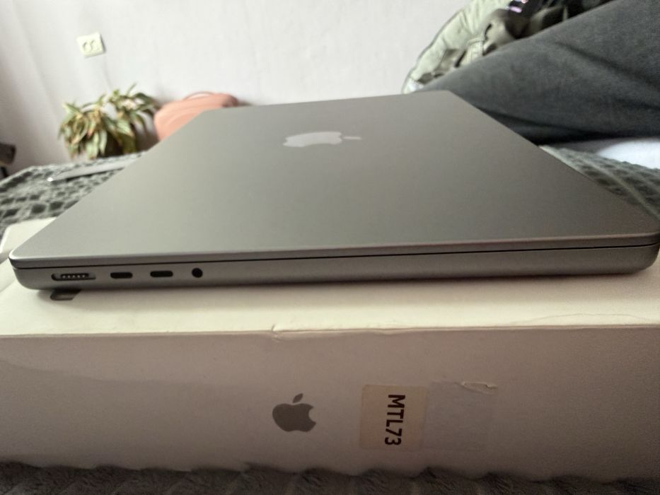 Macbook Pro M3, 14’2, 512 SSD, ОЗУ 8гб