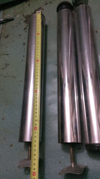 Vând 4 picioare metalice reglabile