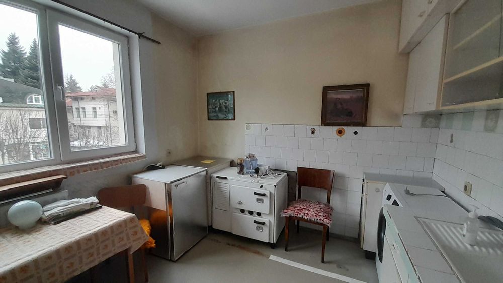 Продава се Тристаен апартамент в Разлог - 80 кв.м за 1225 €/кв.м - Снимка #6