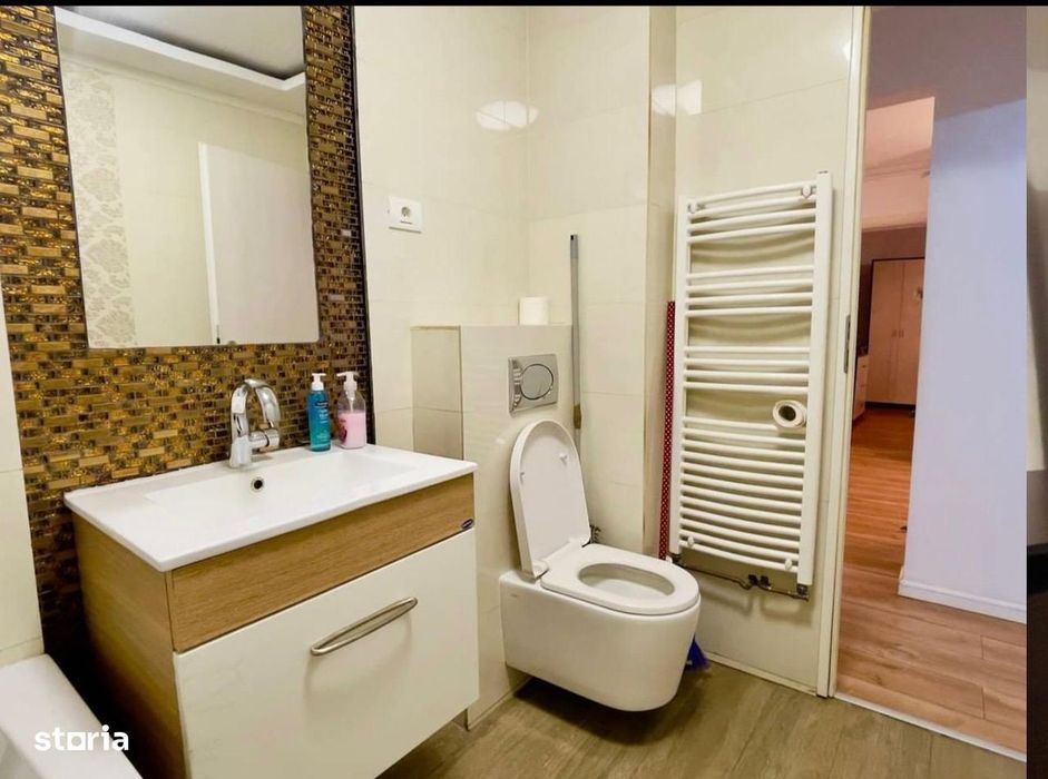 Apartament 2 camere decomandate zona Vasile Aaron