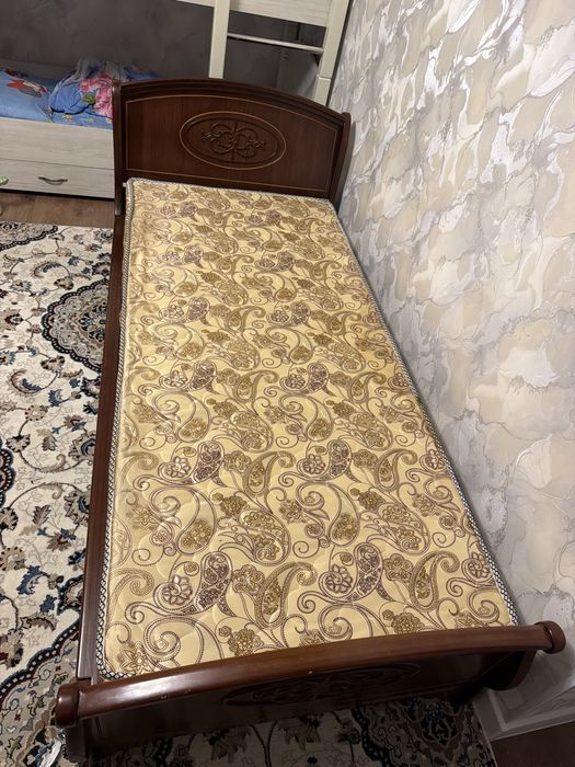 Кровать одна спальная