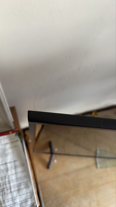 Продавам Samsung 40" 4K Ultra HD Smart TV – много запазен!