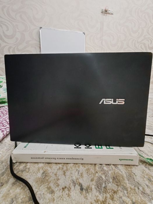 Asus zenbook notebook pc