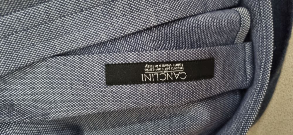 Вещи очень много все новое есть бу Canali BOSS  и др