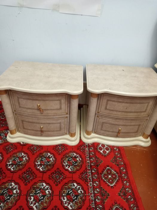 Мебель сотилади для спальни