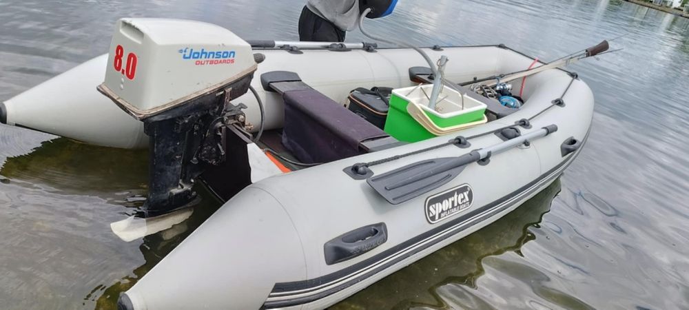 Надуваема лодка 3.30м. и мотор 8к.